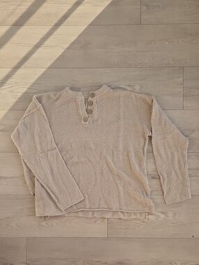 Vintage Waffle Knit Henley Top in Light Beige